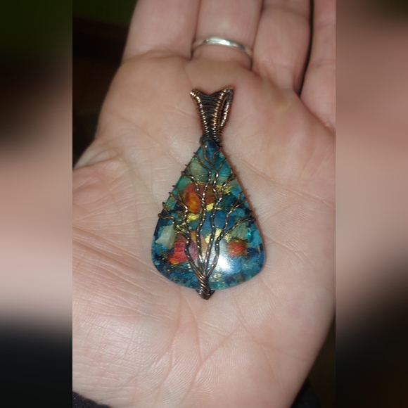 Oyster Turquoise Copper Wire Wrapped Pendant - Picture 4 of 4